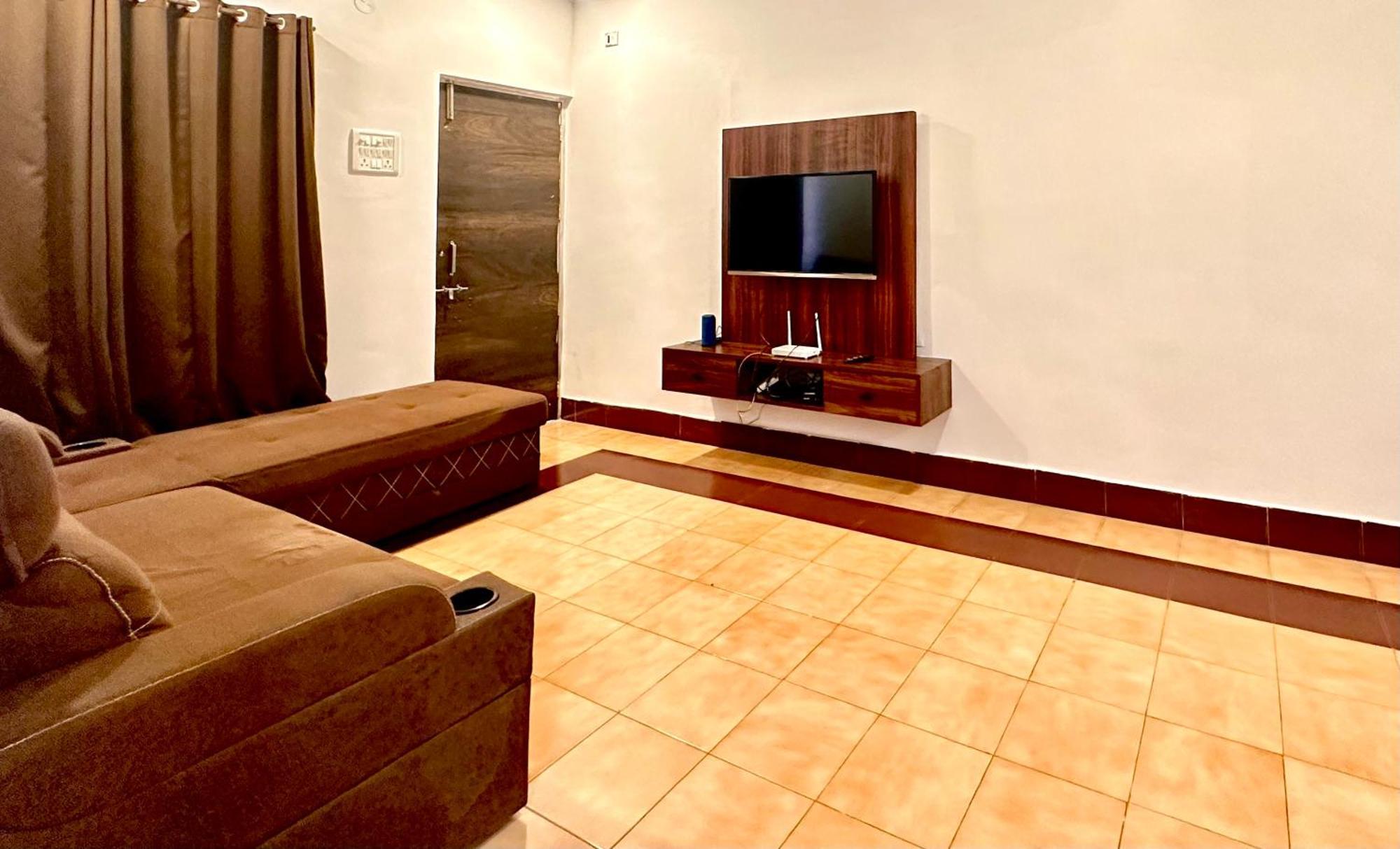 Pool Side House Βίλα Lonavala Εξωτερικό φωτογραφία